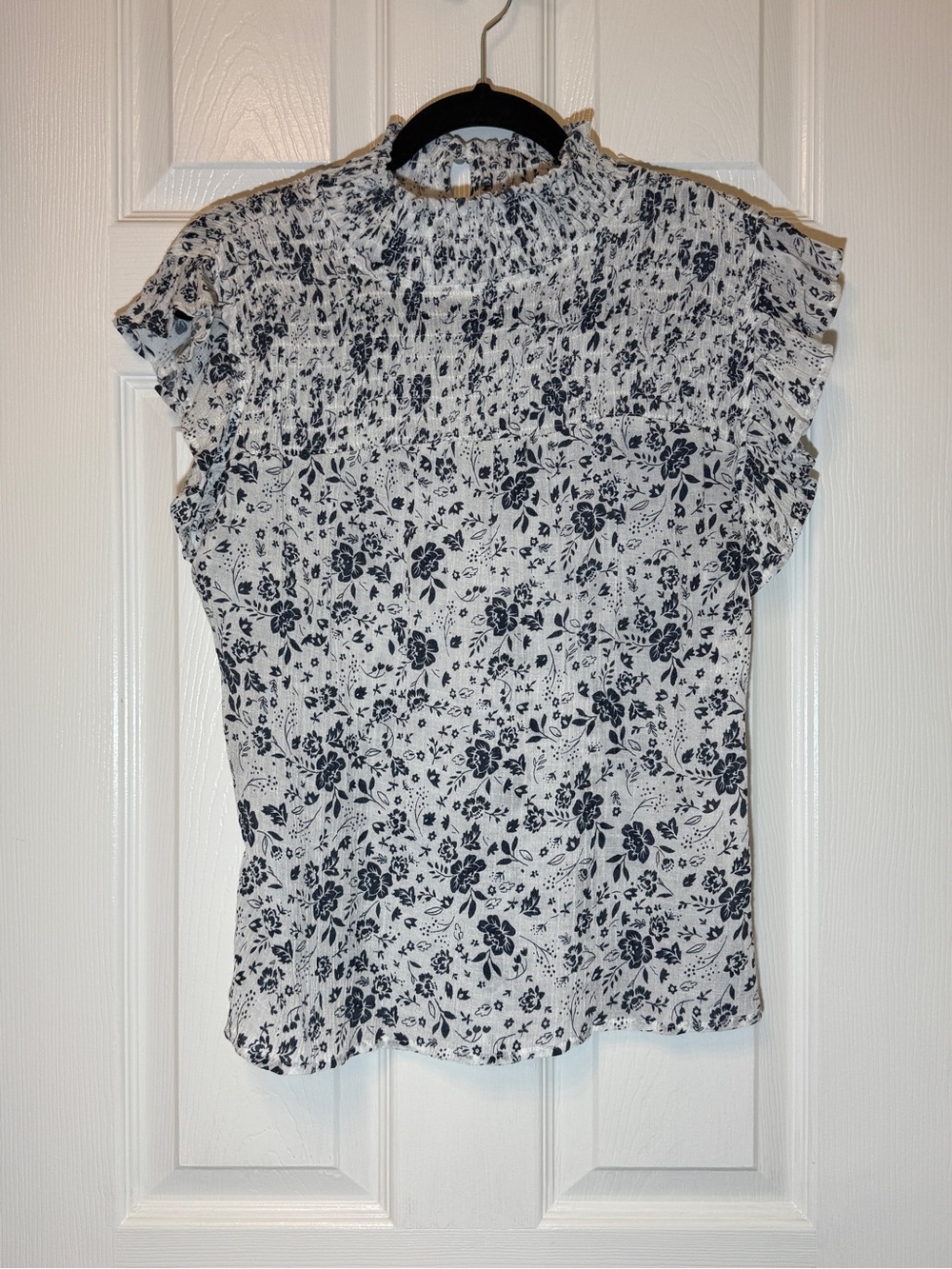 Women's White and Navy blue Floral Ruffled Mock-Neck Top